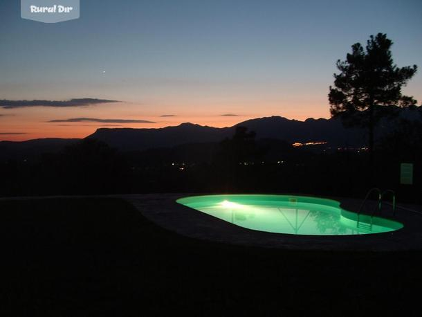 Piscina de la casa rural Collcervera