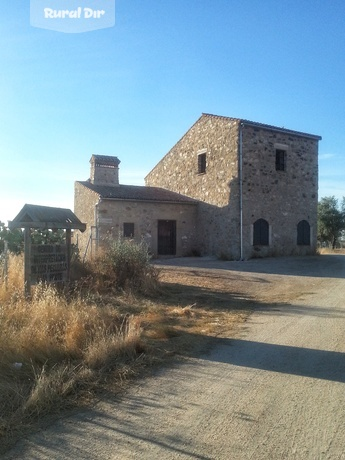 Casa de los Pinotes de la actividad rural Senderismo