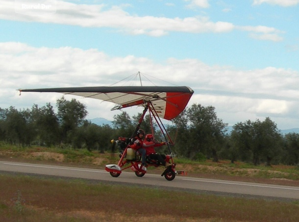 En pista para despegue de la actividad rural Aerópolis Aeródromo